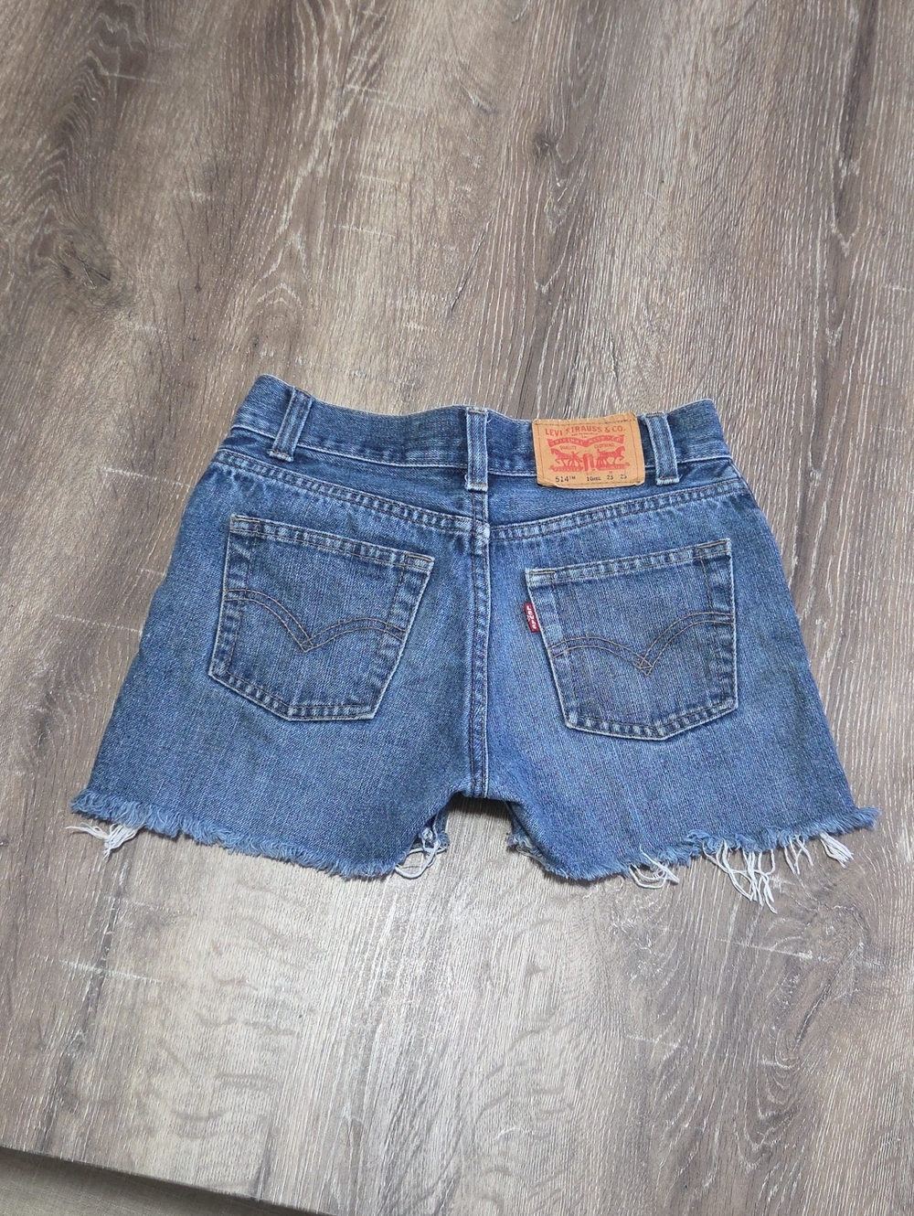 Levi's 514 Slim Straight Medium Blue Frayed Denim Cutoff Shorts 23/24 0/1